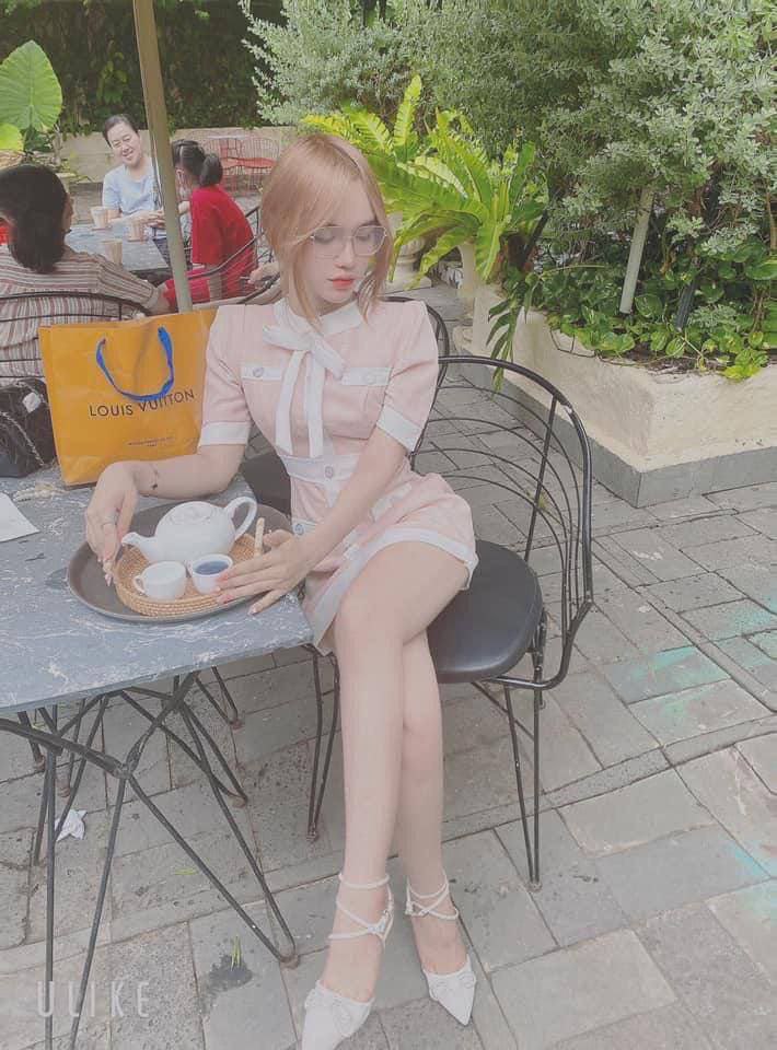 Đang làm quả lọ thì bị chị kế phát hiện